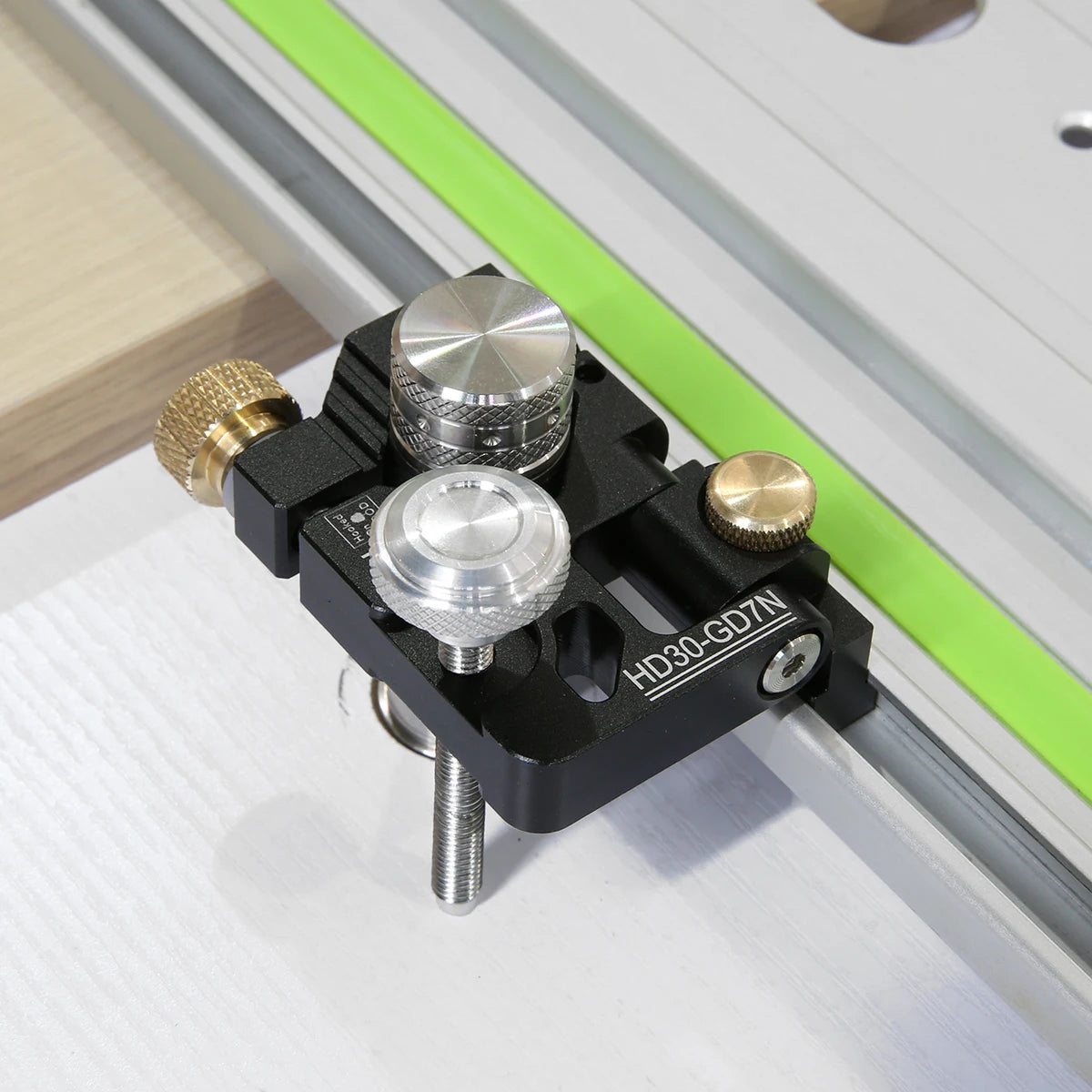 Hooked On Wood 2pcs Folding Guide Rail Clamp HD30-GD7N Woodworking Bench Dog Flip Clamps Folding Rail Clip For MFT System - Image 5